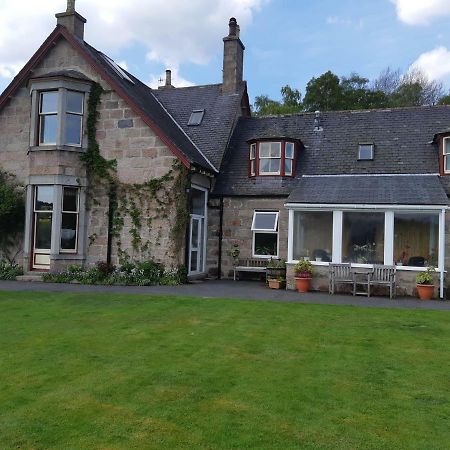 Creag Meggan Acomodação com café da manhã Ballater Exterior foto