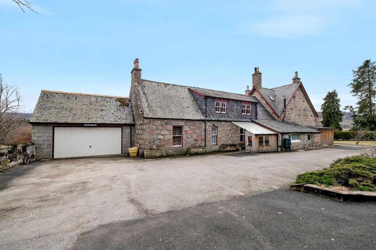 Creag Meggan Acomodação com café da manhã Ballater Exterior foto