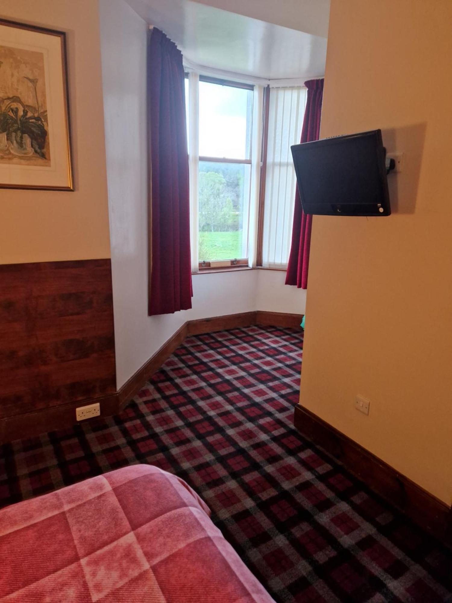 Creag Meggan Acomodação com café da manhã Ballater Quarto foto